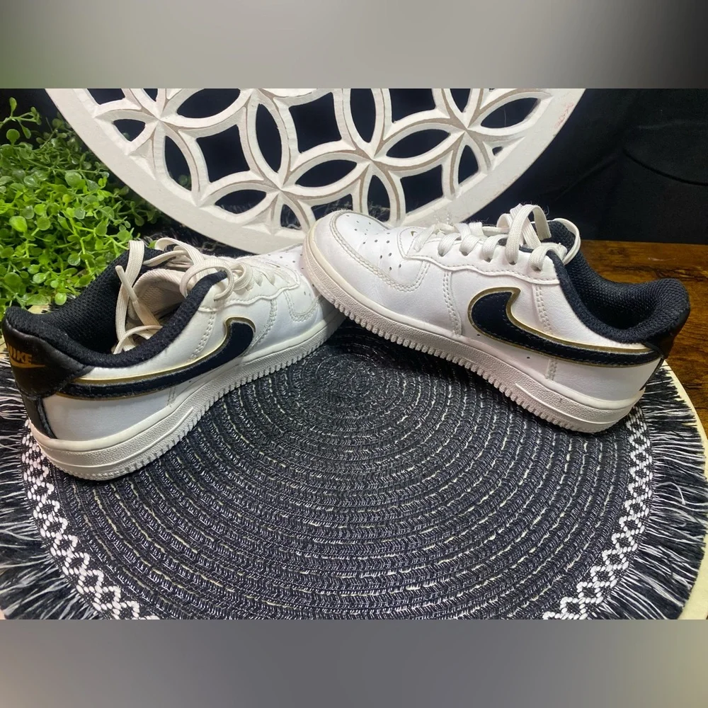 Nike sneakers kids